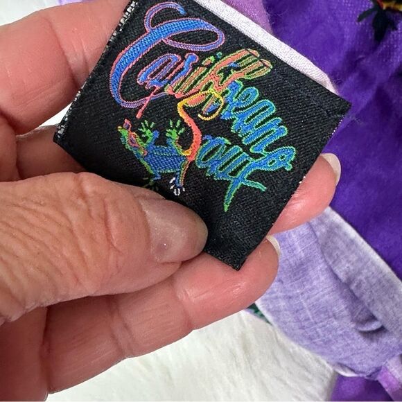Vibrant Purple Parrot Scarf 100% rayon - Picture 6 of 7